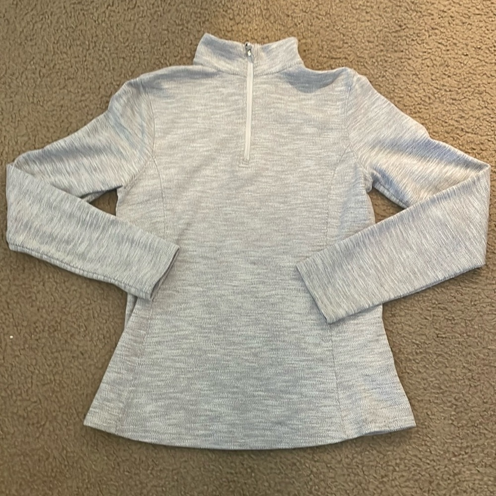 Women’s golf pullover